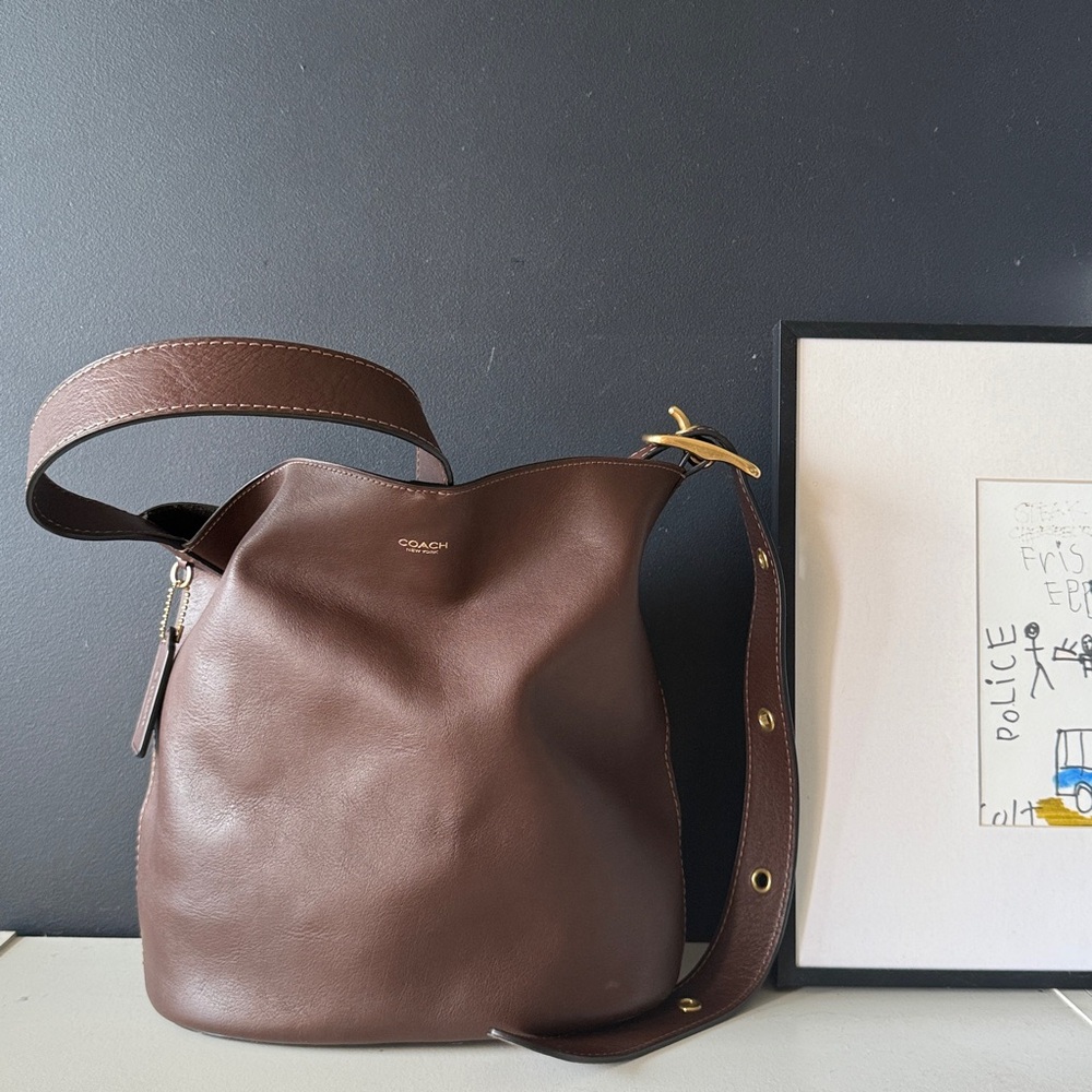 2025 updated Coach Bleecker Bucket Bag in Maple